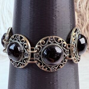 Gorgeous, black and silvertone, vintage, toggle closure costume bracelet